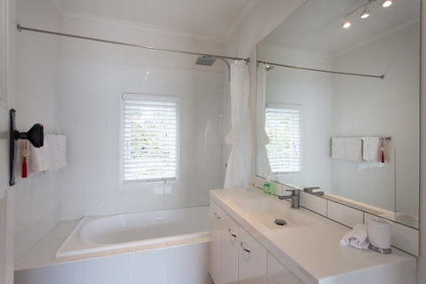 Sorrento Beach House - Perfect Spot And NEW Pool - Melbourne Tourism 5