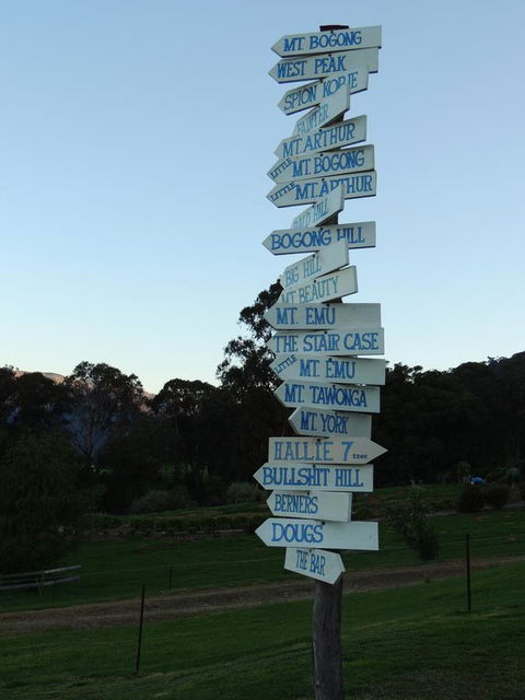 Allamar Motel - Melbourne Tourism 19