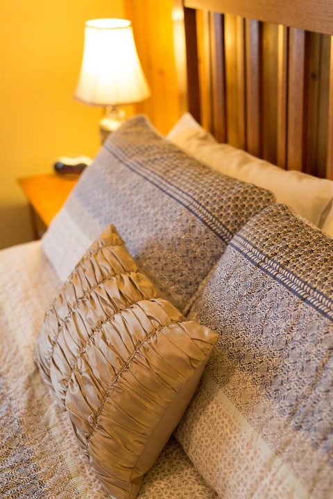 Airleigh-Rose Cottage - Melbourne Tourism 10
