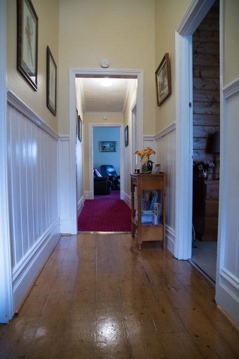 Airleigh-Rose Cottage - Melbourne Tourism 25