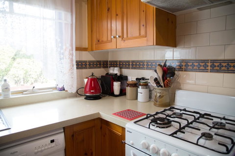Airleigh-Rose Cottage - Melbourne Tourism 18