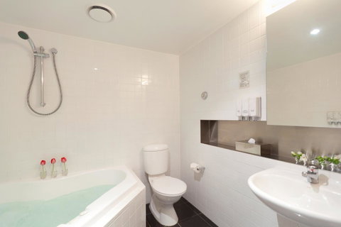 Punthill Apartment Hotel - Little Bourke - Melbourne Tourism 11