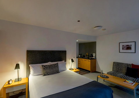 Punthill Apartment Hotel - Little Bourke - Melbourne Tourism 7