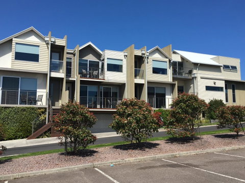 104 On Merri Apartments - Melbourne Tourism 1
