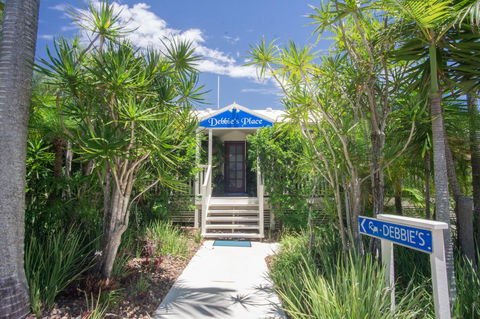 Debbie\'s Place - Melbourne Tourism 0