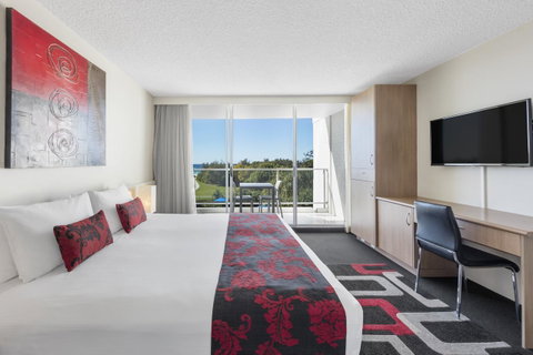 Ramada By Wyndham Marcoola Beach - Melbourne Tourism 17