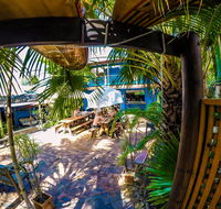 Cool Bananas Backpackers - Melbourne Tourism