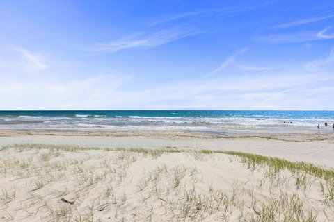 Coloured Sands - Rainbow Beach Resort - 5 Mins To Beach - Melbourne Tourism 24