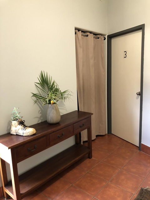 Backpackers At 1770 - Melbourne Tourism 9