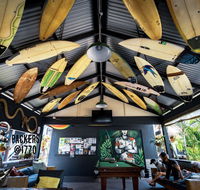 Backpackers at 1770 - Melbourne Tourism