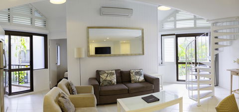 Ocean Breeze Resort - Melbourne Tourism 33