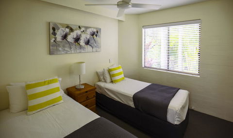Ocean Breeze Resort - Melbourne Tourism 8