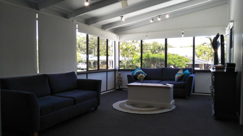 Salty Vibes Retreat - Melbourne Tourism 9