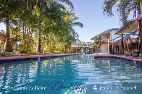 Edge On Beaches Agnes Waters 1770 - Melbourne Tourism 2