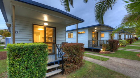 Alex Beach Cabins And Tourist Park - Melbourne Tourism 34