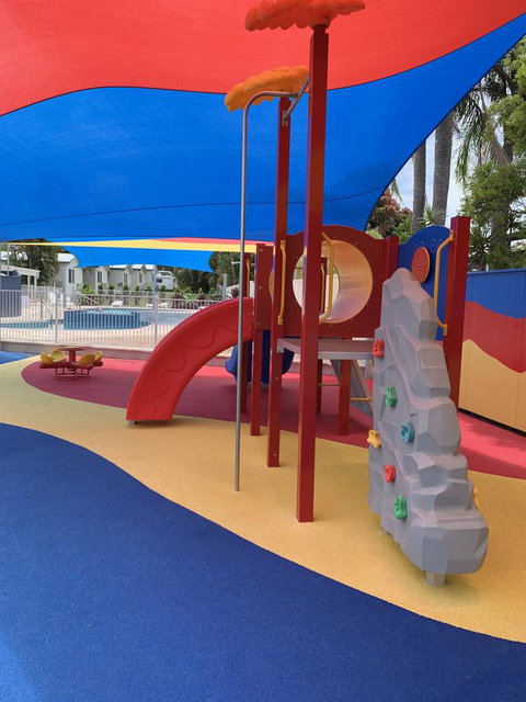Alex Beach Cabins And Tourist Park - Melbourne Tourism 6