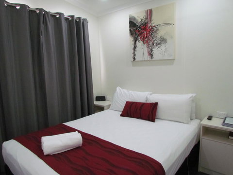 Alex Beach Cabins And Tourist Park - Melbourne Tourism 38