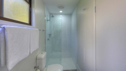 Alex Beach Cabins And Tourist Park - Melbourne Tourism 28