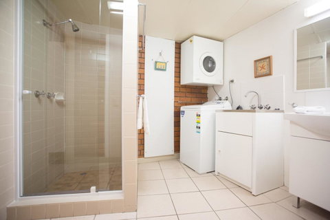 Northpoint Holiday Apartments - Melbourne Tourism 23