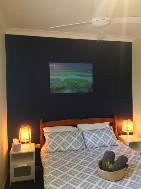 KiteSurf 1770 Beach House - Melbourne Tourism 21