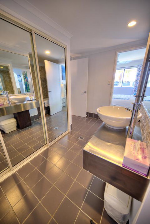 Mango Lagoon Sunbird Retreat - Melbourne Tourism 16