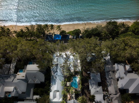 Paradise On The Beach Resort - Melbourne Tourism 6