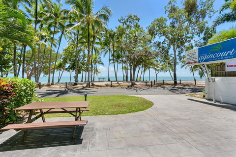 Agincourt Beachfront Apartments - Melbourne Tourism 5