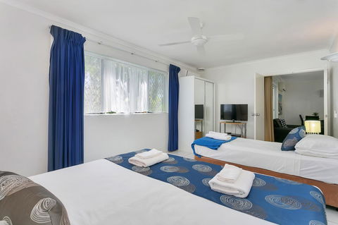Agincourt Beachfront Apartments - Melbourne Tourism 16