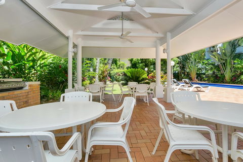 Agincourt Beachfront Apartments - Melbourne Tourism 10