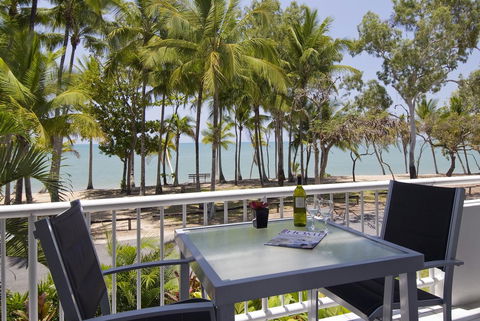 Agincourt Beachfront Apartments - Melbourne Tourism 17