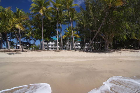 Agincourt Beachfront Apartments - Melbourne Tourism 24