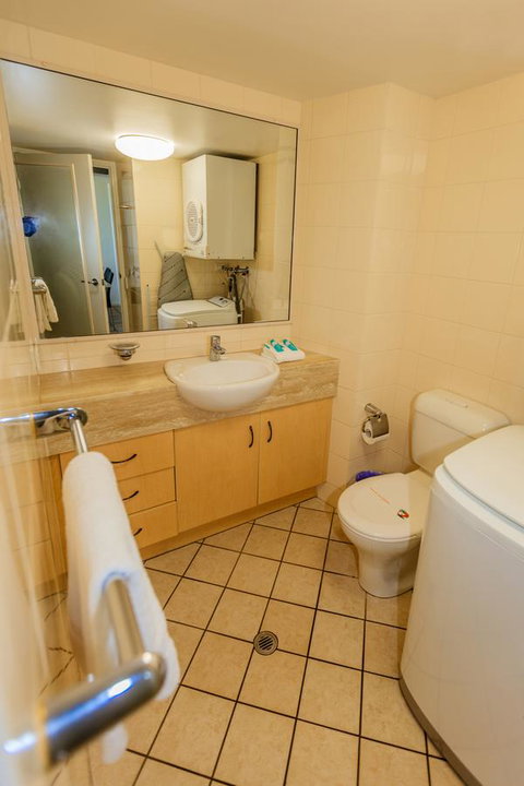 Grand Palais Boolarong Beachside Apartments - Melbourne Tourism 34