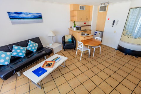 Grand Palais Boolarong Beachside Apartments - Melbourne Tourism 14