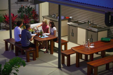 Agnes Water Beach Club - Melbourne Tourism 7