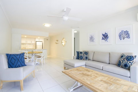 The White House Port Douglas - Melbourne Tourism 5