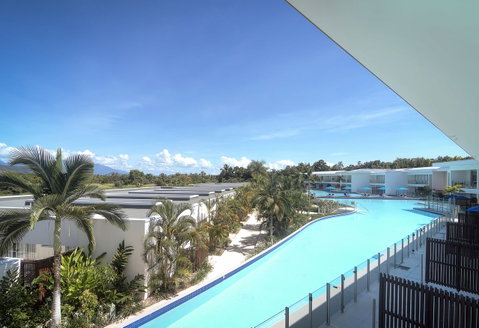 Pool Resort Port Douglas - Melbourne Tourism 11