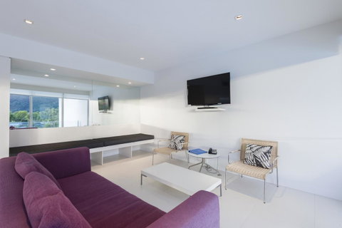 Pool Resort Port Douglas - Melbourne Tourism 15