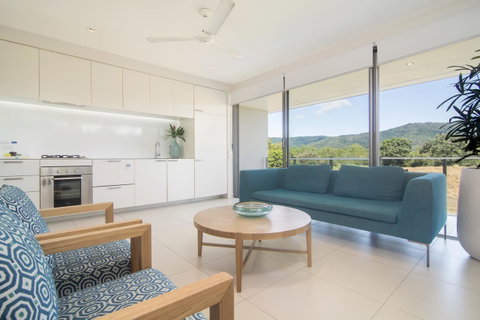 Pool Resort Port Douglas - Melbourne Tourism 13