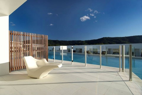 Pool Resort Port Douglas - Melbourne Tourism 35