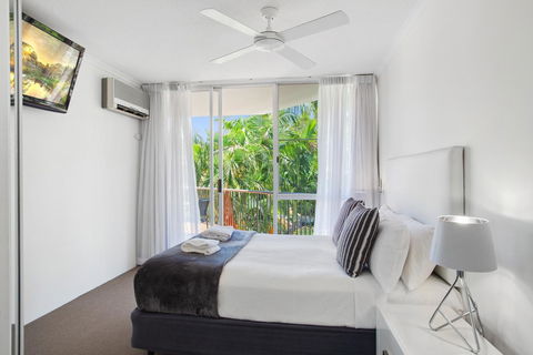 Noosa Tropicana - Melbourne Tourism 34