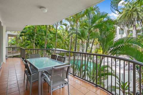 Noosa Tropicana - Melbourne Tourism 13