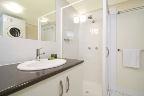 The Port Douglas Queenslander - Melbourne Tourism 10