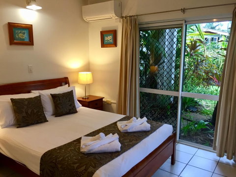 The Port Douglas Queenslander - Melbourne Tourism 3