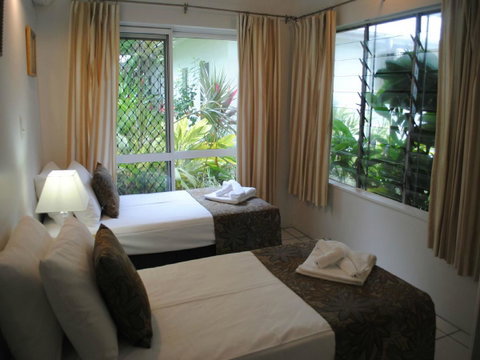 The Port Douglas Queenslander - Melbourne Tourism 18