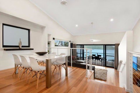 Shorelines - Melbourne Tourism 13