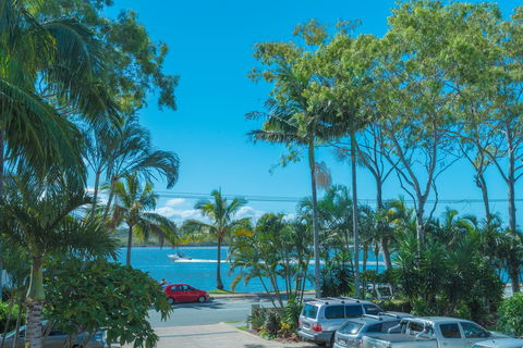 Munna Beach Apartments - Melbourne Tourism 9
