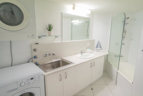 Mandolin Beachfront Resort - Melbourne Tourism 25