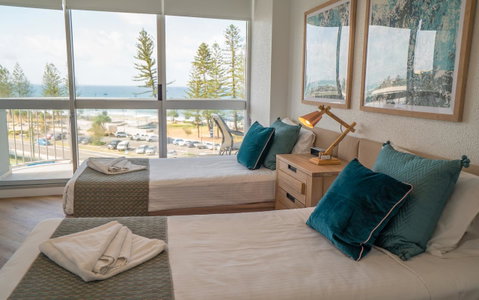 Mandolin Beachfront Resort - Melbourne Tourism 9