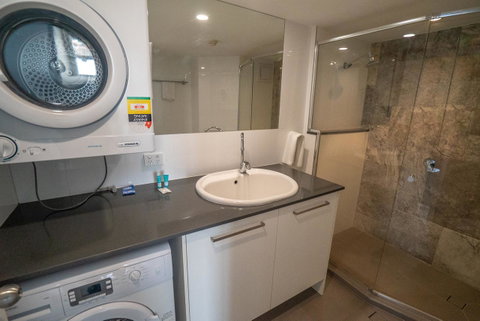 Mandolin Beachfront Resort - Melbourne Tourism 10