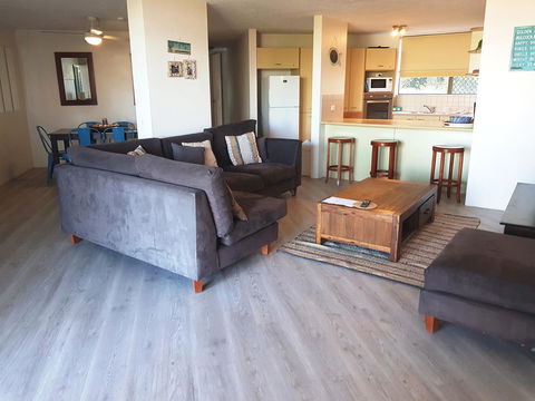 Casablanca Beachfront Apartments - Melbourne Tourism 5